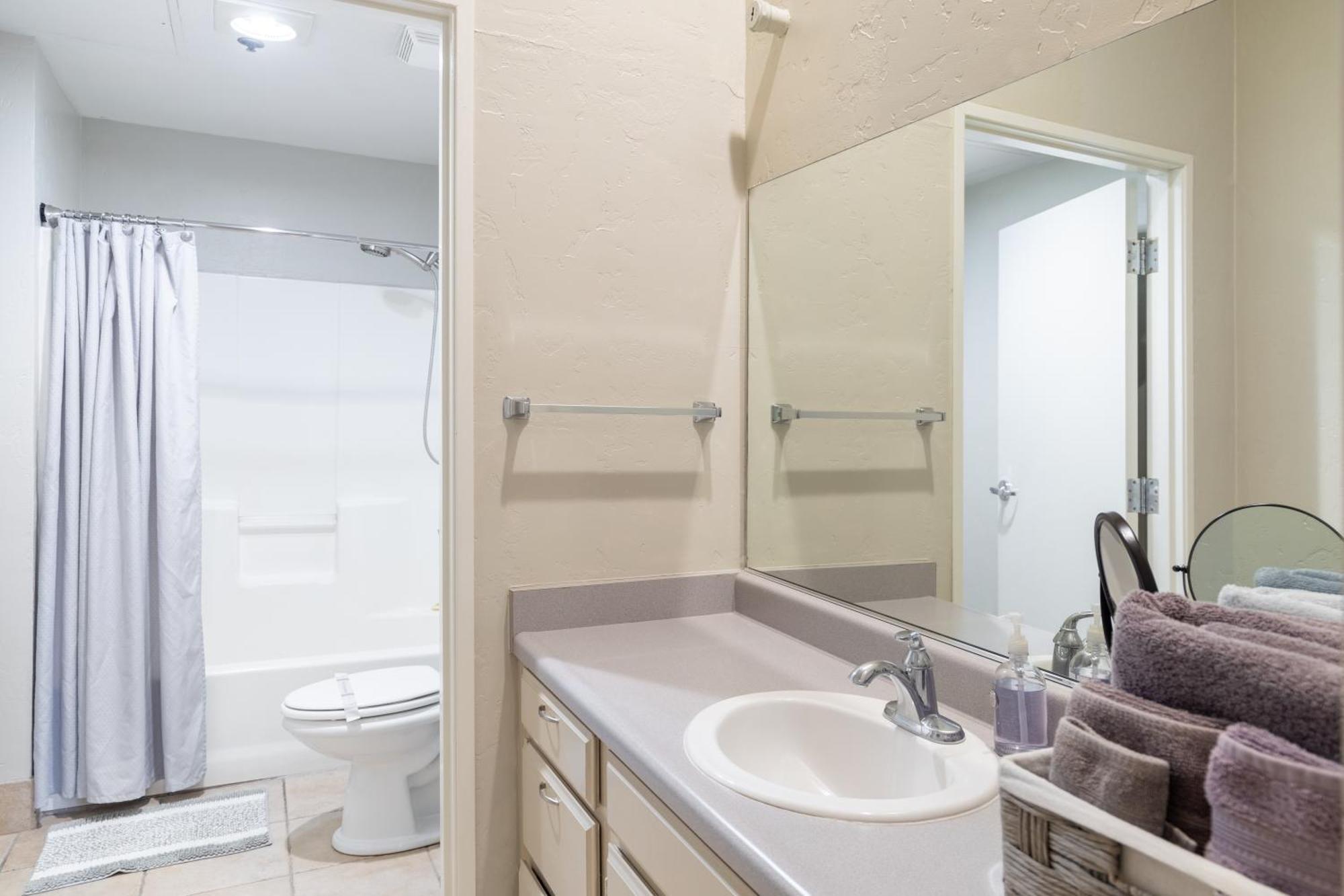 Greely Gaslamp - Loft W Parking & 3 Beds #402 Hotel