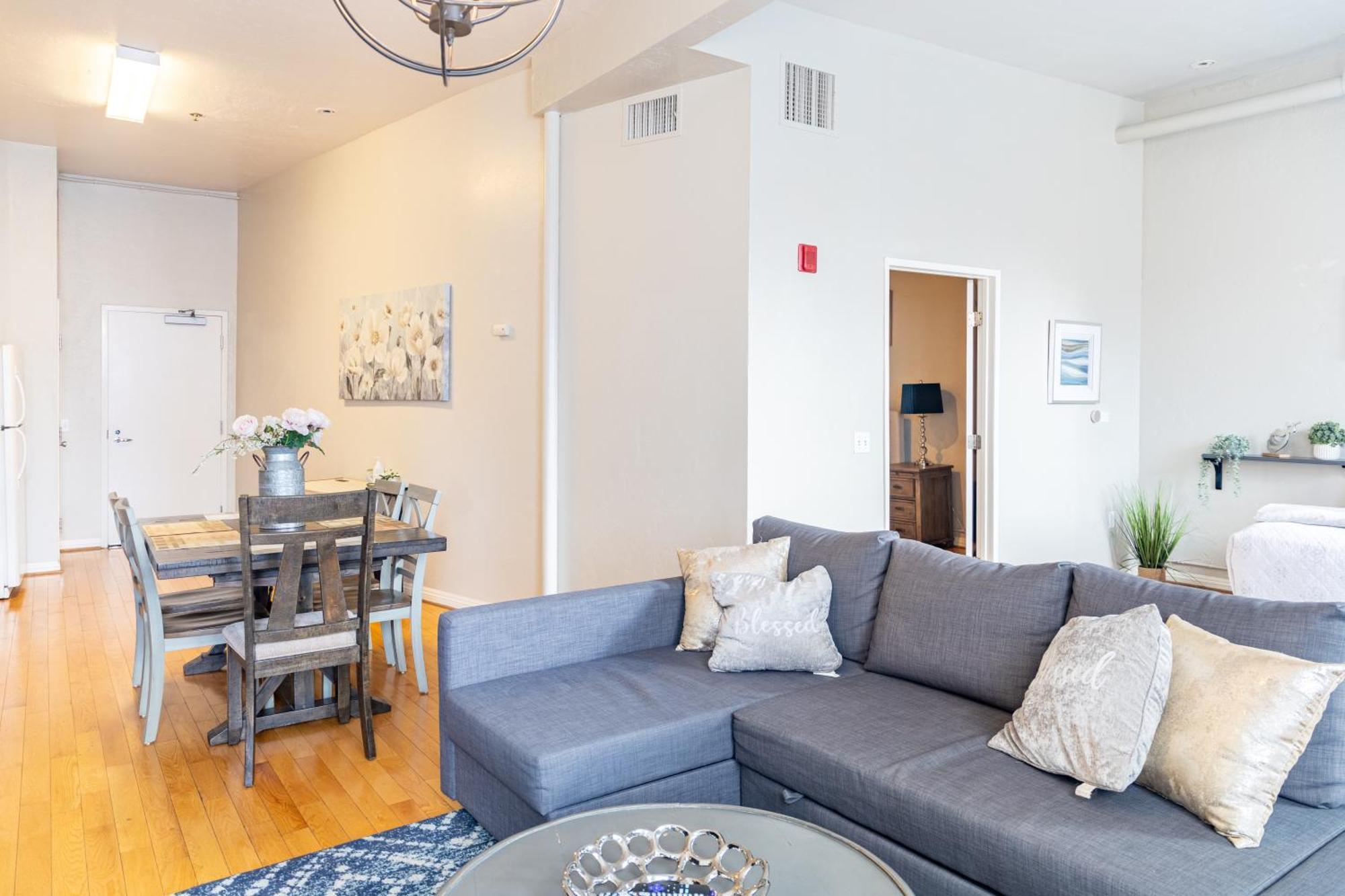 Greely Gaslamp - Loft W Parking & 3 Beds #402