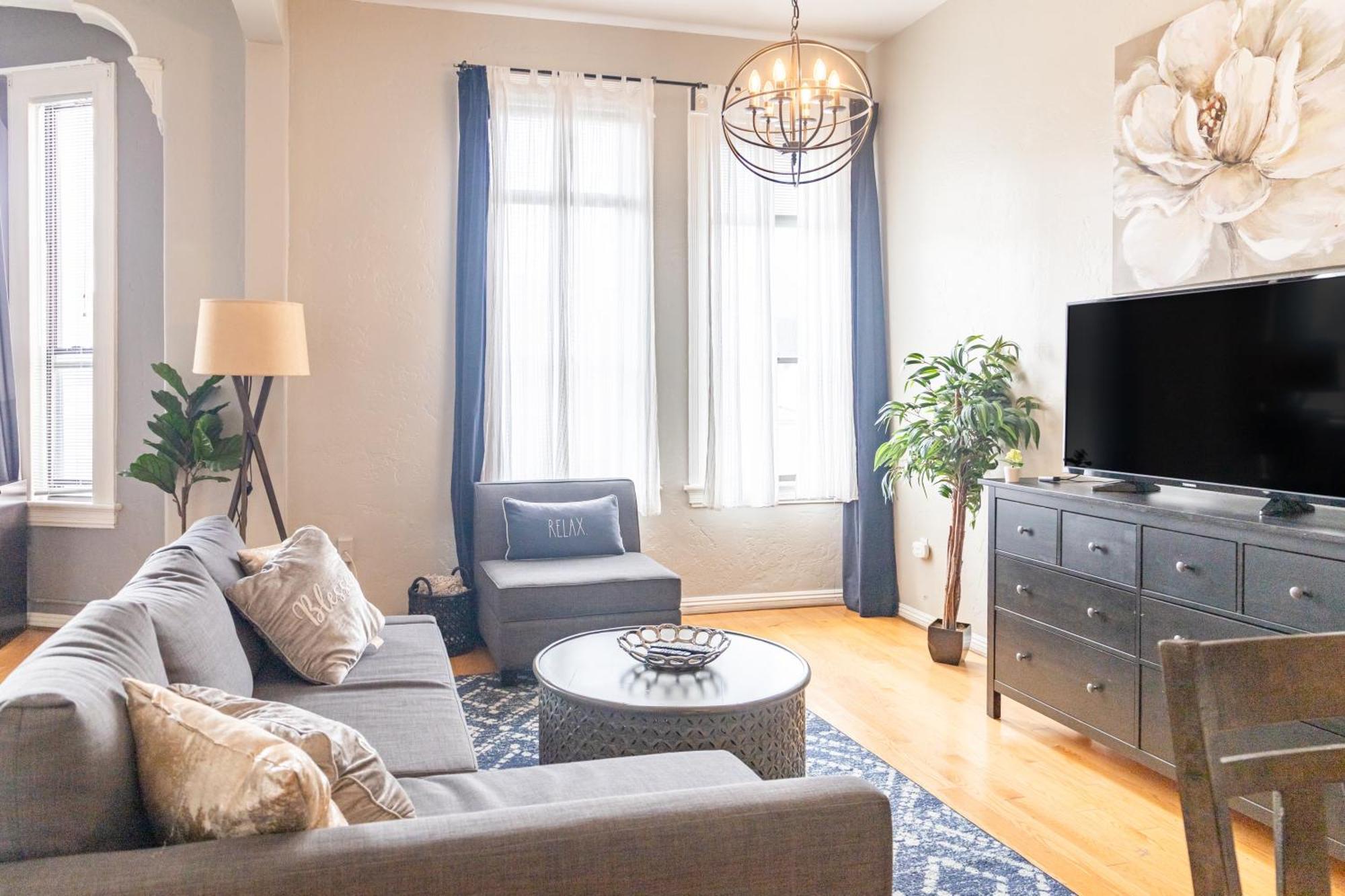 Greely Gaslamp - Loft W Parking & 3 Beds #402 Hotel